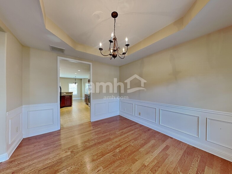 Building Photo - 1152 Thomas Daniel Way