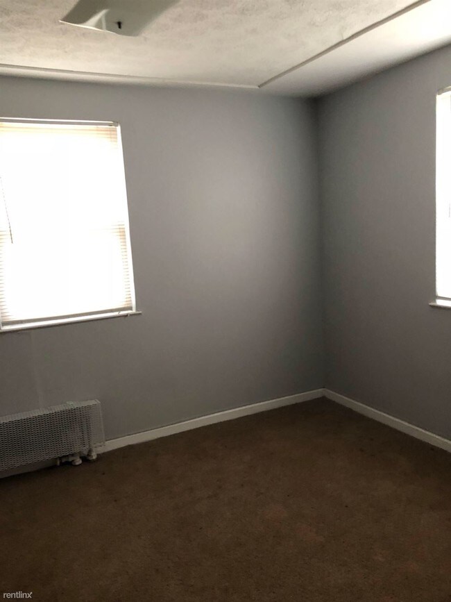 Building Photo - 41 Bankers Ln