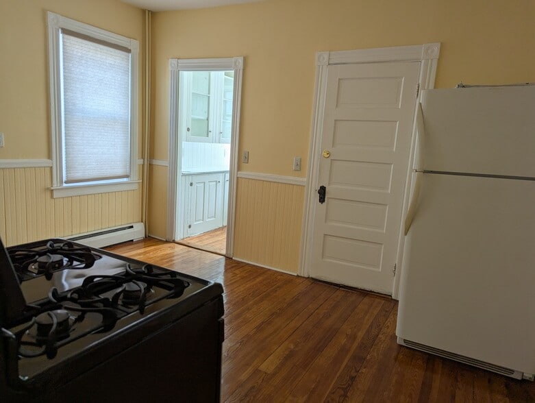 Building Photo - 57 Chace Ave