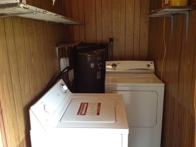 Building Photo - 719 MLK Jr Circle