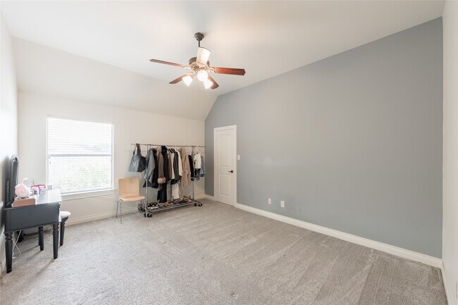 Building Photo - 2447 Monarch Terrace Dr
