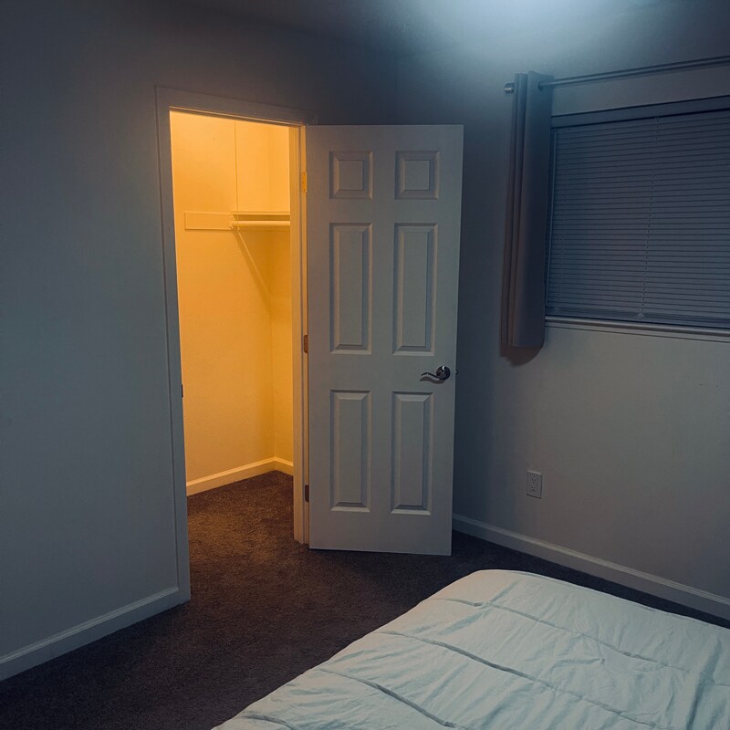 Building Photo - 1990 Benita Dr