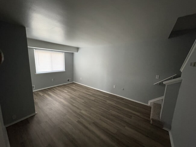 Building Photo - 24843 Mayfair St