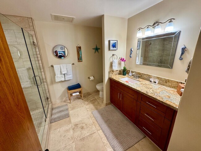 Building Photo - Resort Living- Large 2 bed 2 bath Condo at Kaanapali Royal