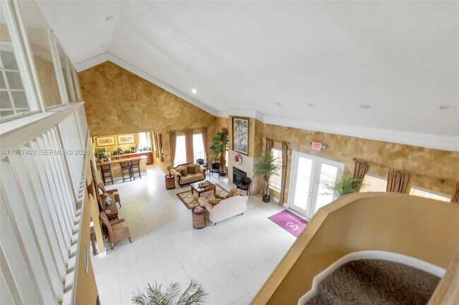 Building Photo - 1247 SW 46th Ave