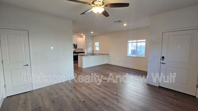 Building Photo - 4119 Scenic Dr