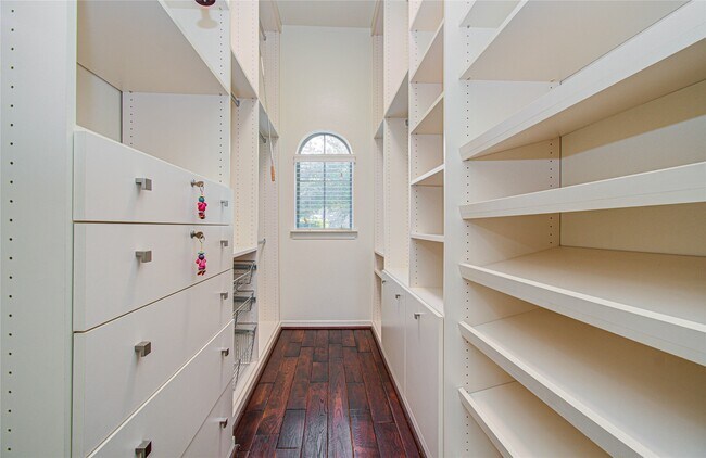 Building Photo - 5226 Limestone Hill Ln