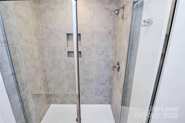 Building Photo - 3651 Secrest Lndg