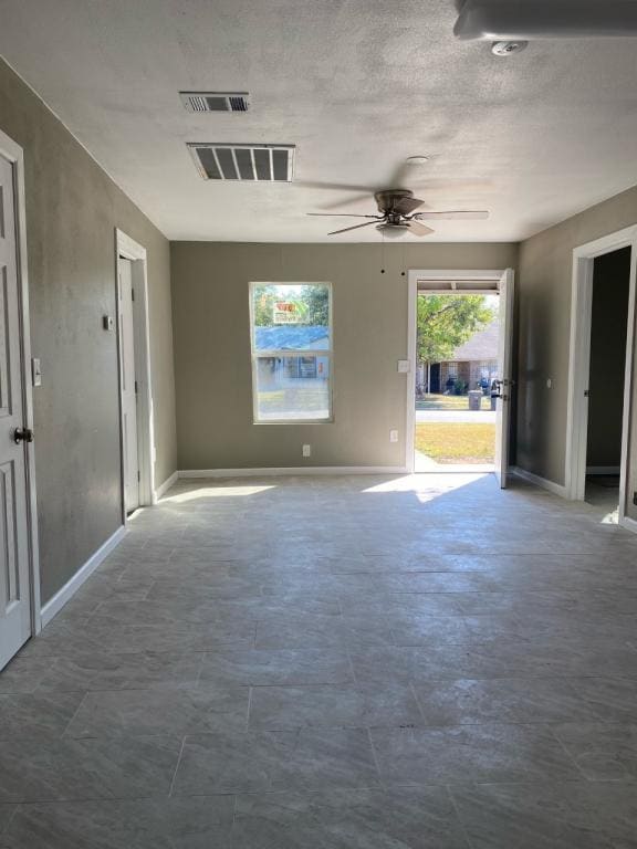 Building Photo - 1920 Daniel St