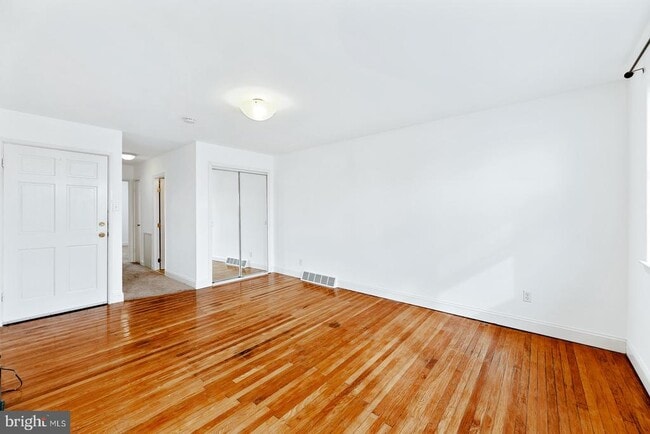 Building Photo - 12450 Knights Rd