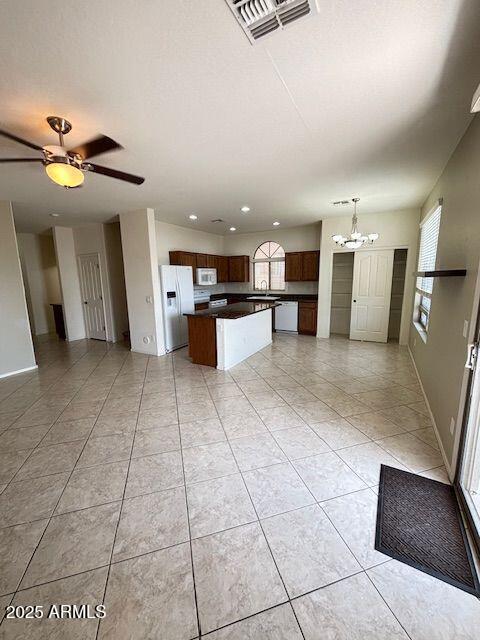 Building Photo - 4230 S Mariposa Dr