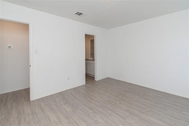 Building Photo - 5812 San Geronimo