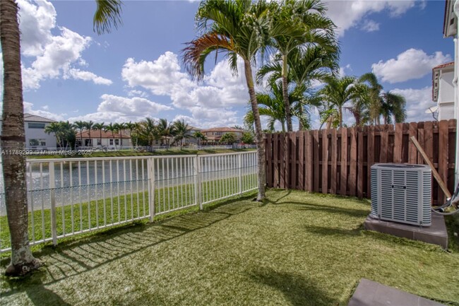 Building Photo - 7856 NW 110th Ave