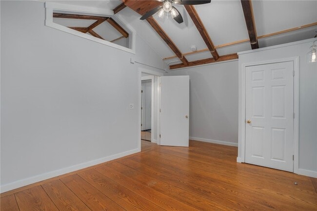 Building Photo - 31 Bridge St