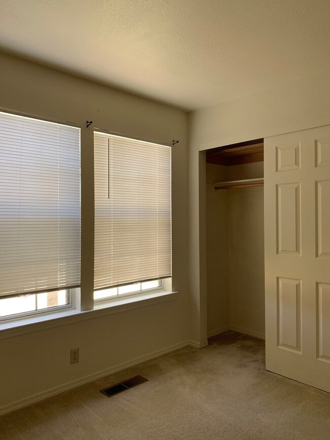 Building Photo - Spacious 3-Bedroom Home with Greenbelt Views & Landscaping Included