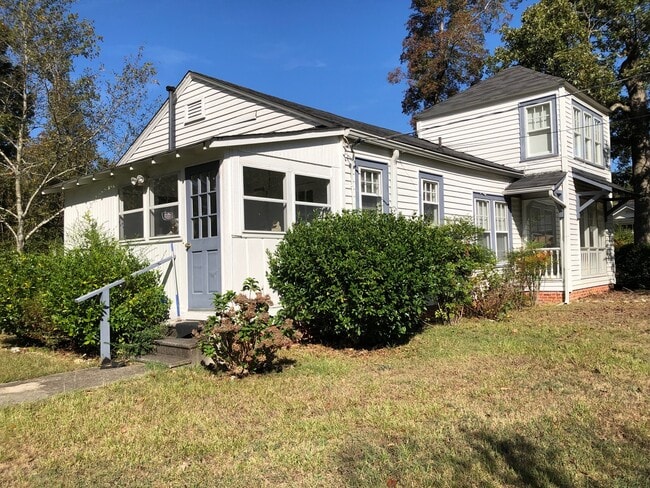 Building Photo - 3 Bedrooms, 1 Bathroom - West Rome House