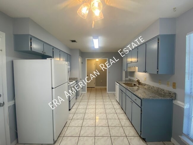 Building Photo - 19 Winfield Way