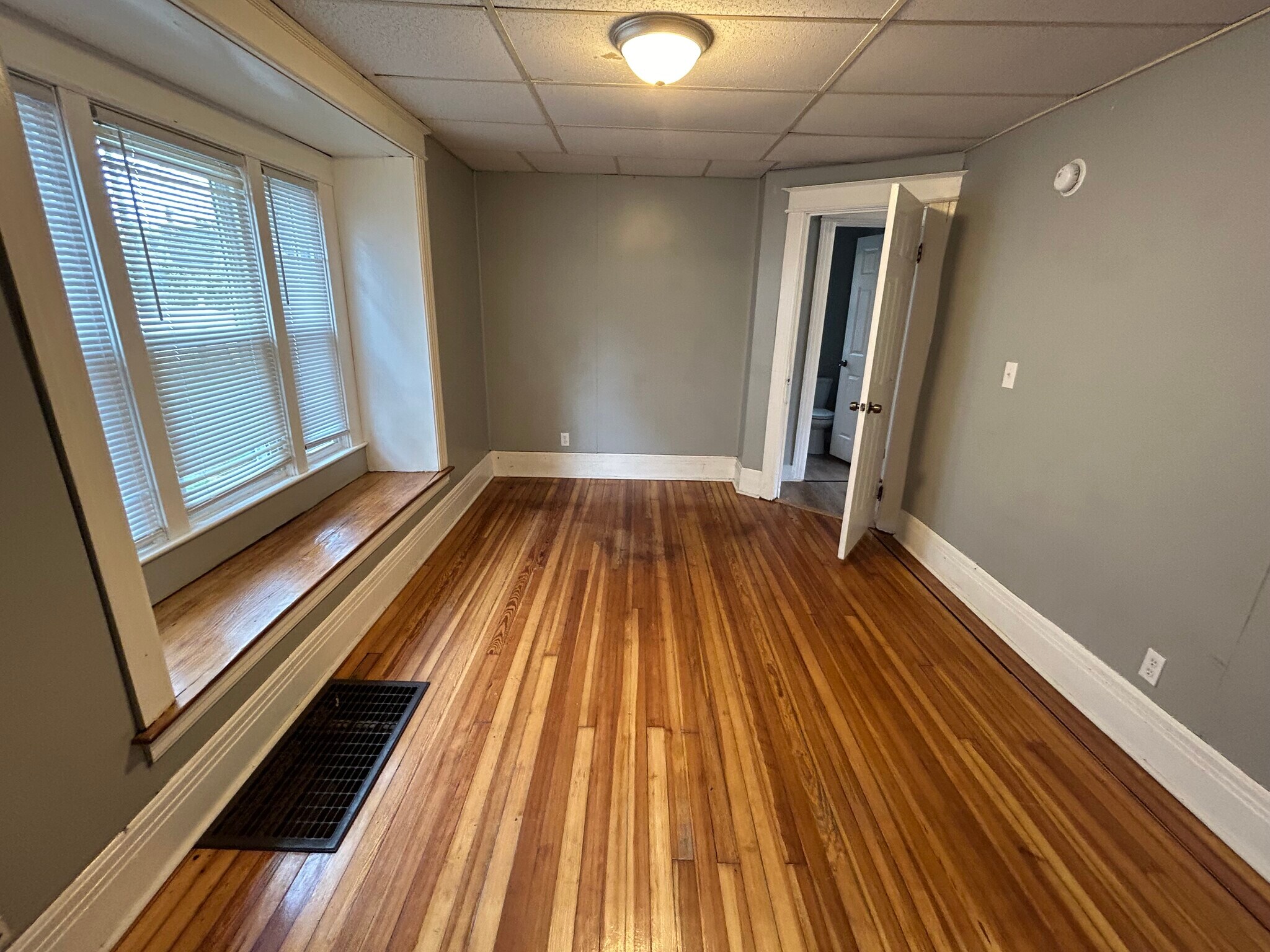 Building Photo - 659 Seward St