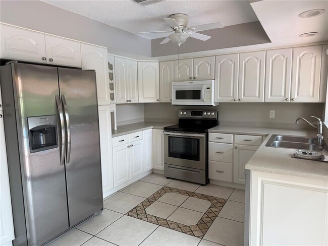 Building Photo - 8123 Marcella Dr
