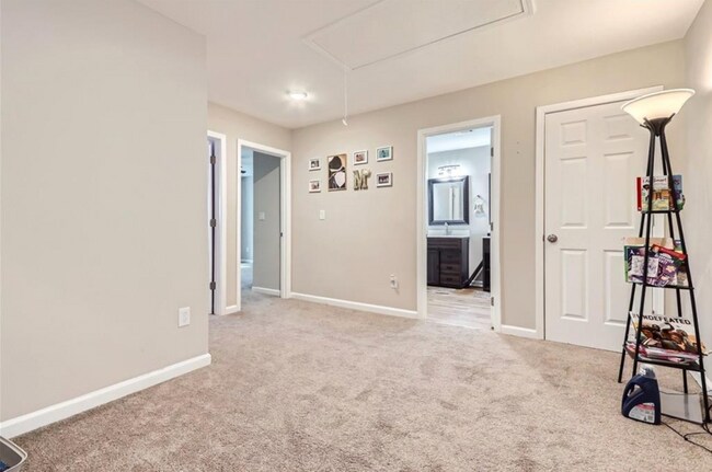 Building Photo - 7805 Rock Rose Ln