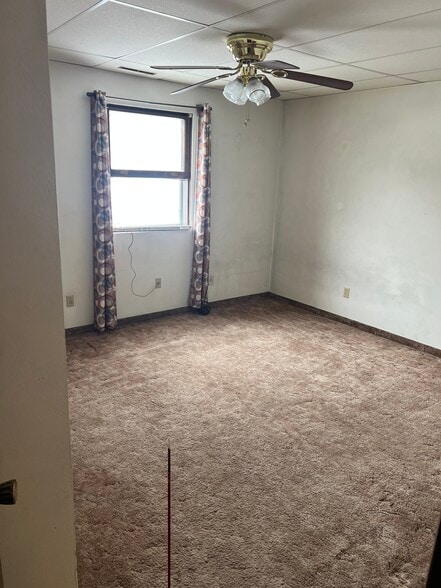 Building Photo - 2526 Rebecca Ct W