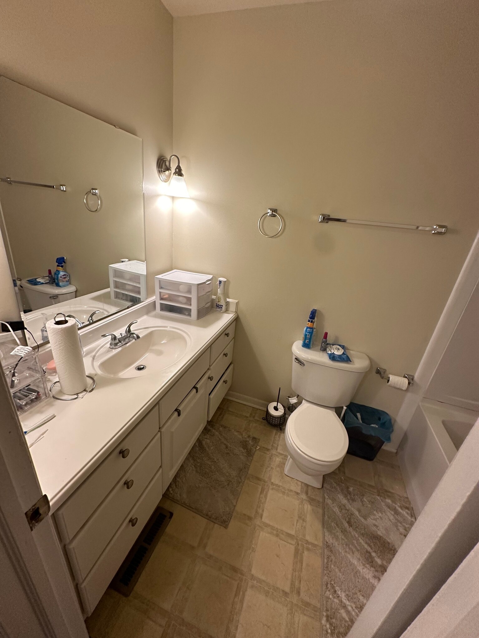 Upstairs bathroom - 420 Village Ln
