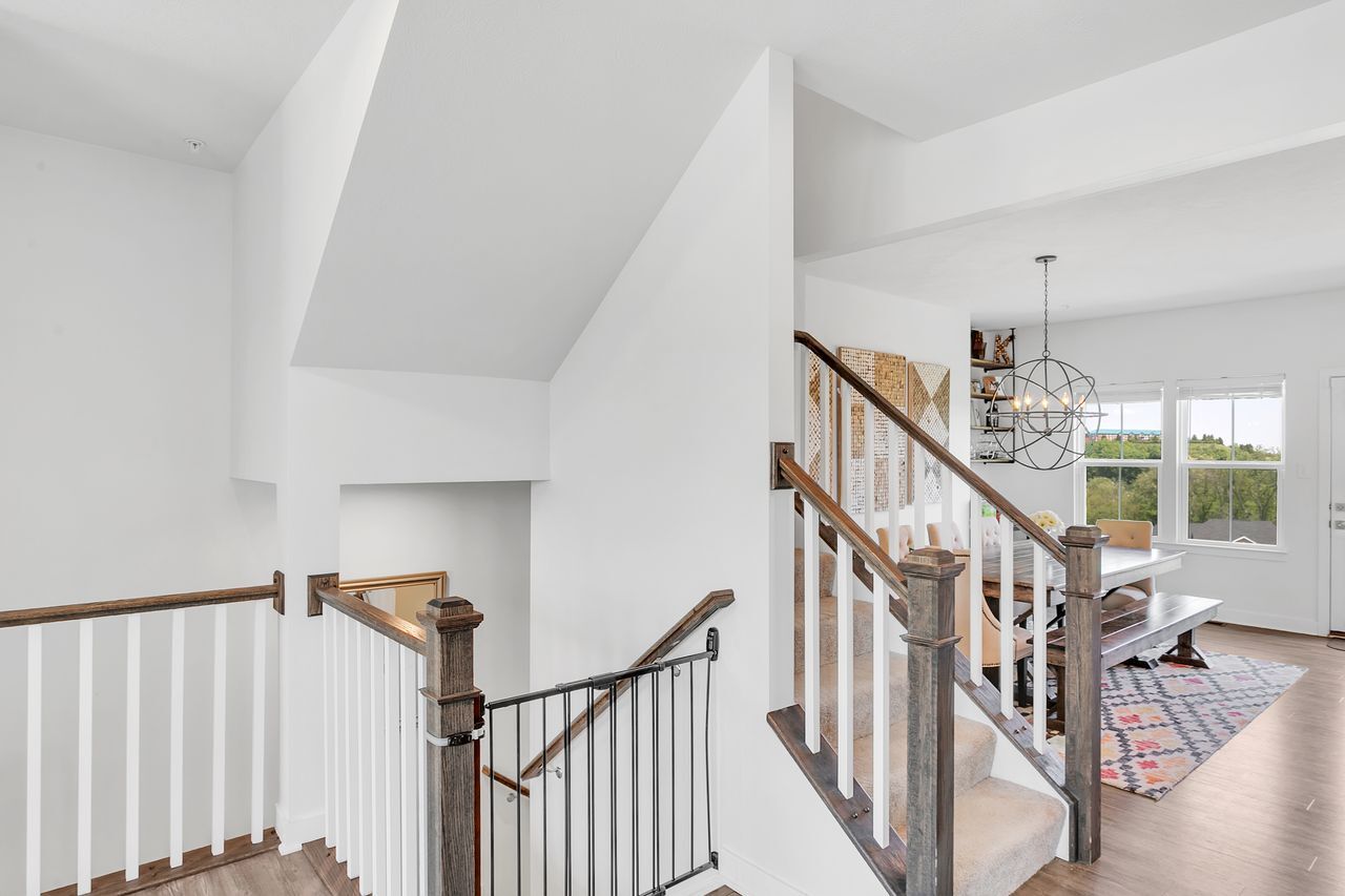 Building Photo - 1206 Clear Springs Dr