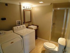 Building Photo - 13070 Trail Hollow Dr