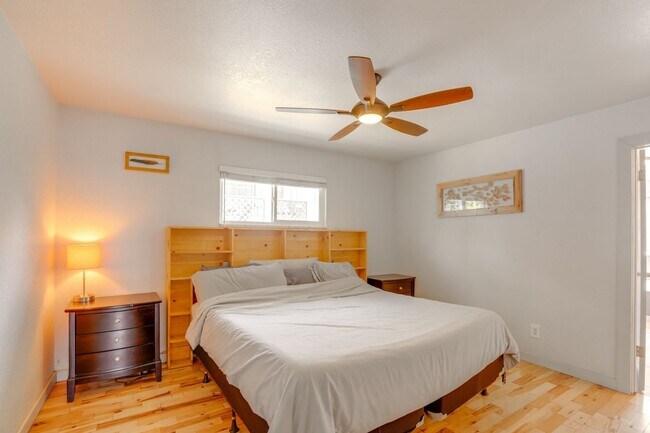 Building Photo - Charming 2Bed 2bath House in Denver