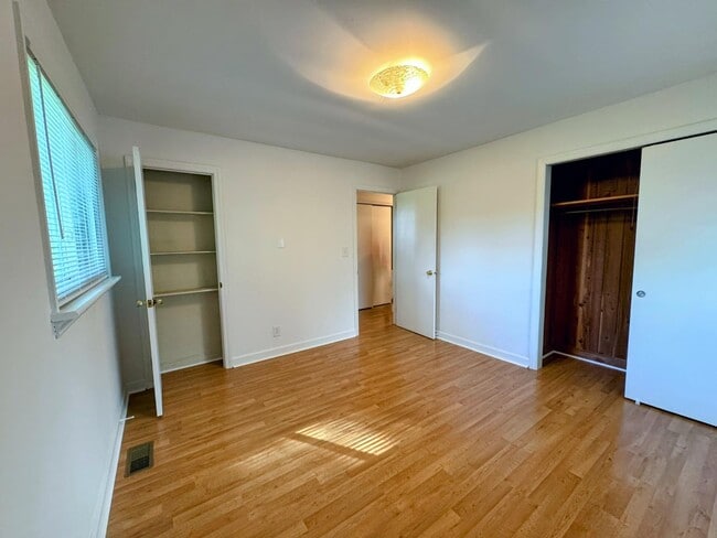 Building Photo - 515 Gaddy Rd