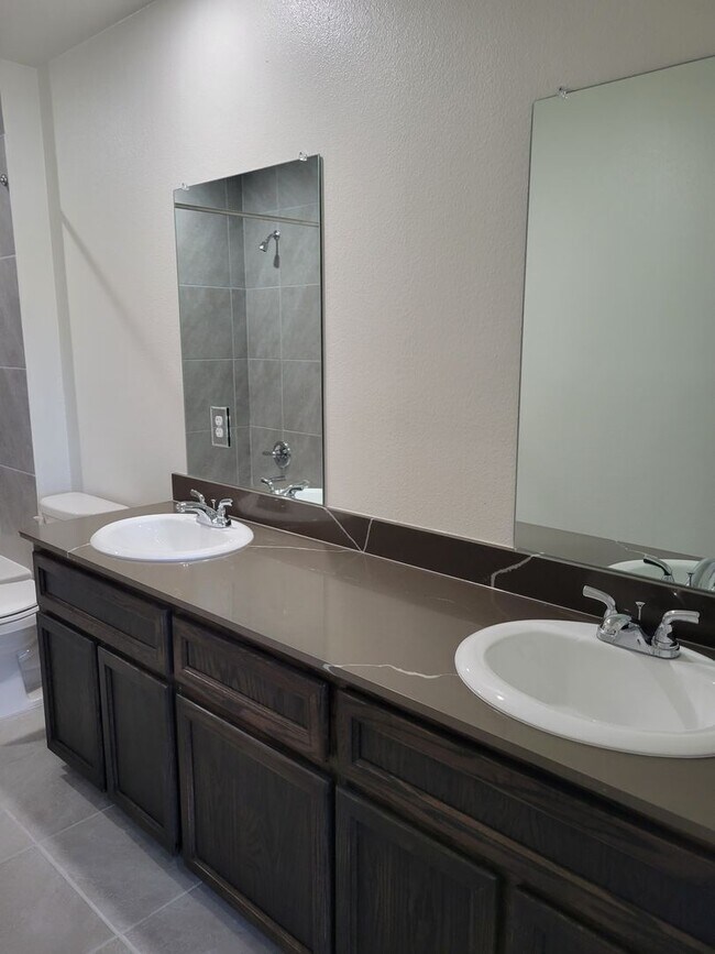 Building Photo - 2329 Zanoletti Ct