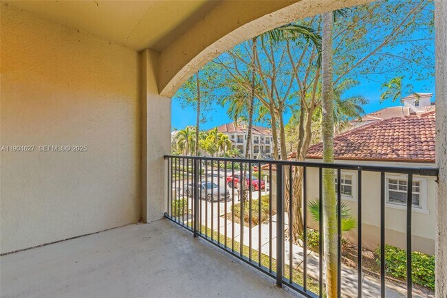 Building Photo - 5840 W Sample Rd