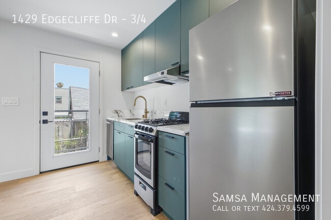 Building Photo - 1429 Edgecliffe Dr