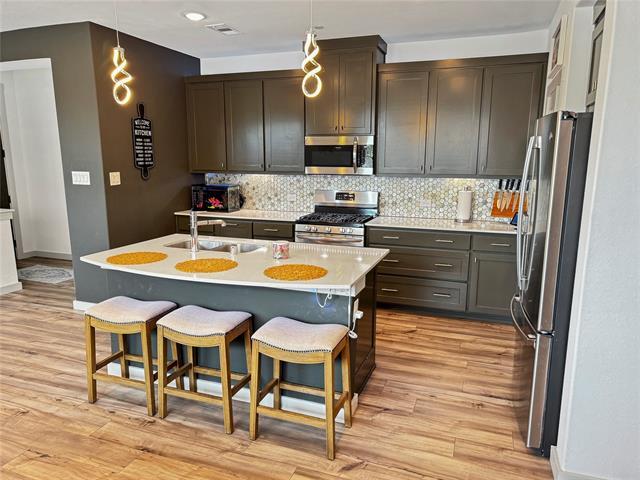 Building Photo - 677 Watersedge Ct
