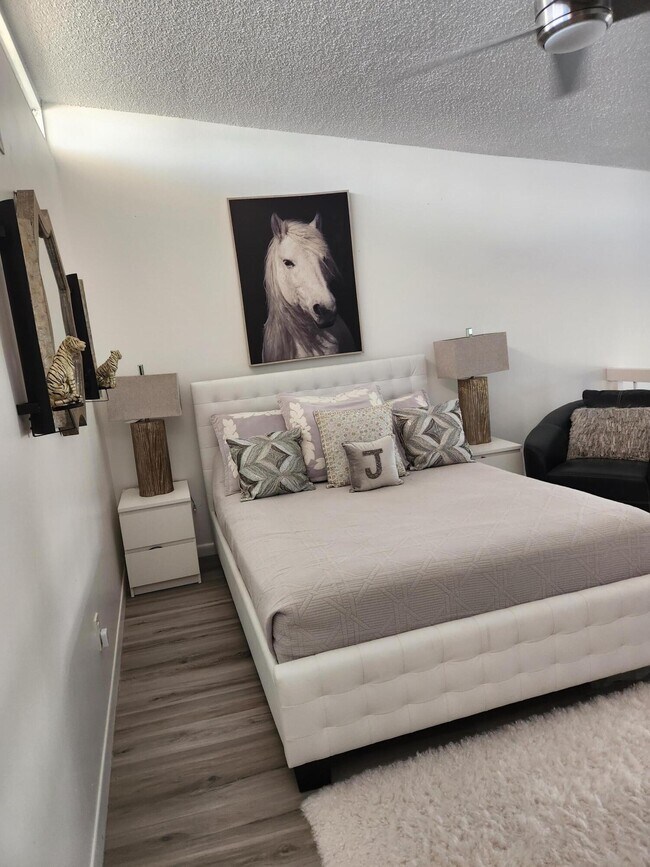 Building Photo - 3589 S Ocean Blvd