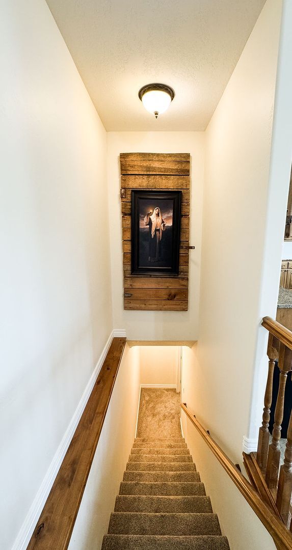 Building Photo - Beautiful Custom Home For Rent In Rexburg!