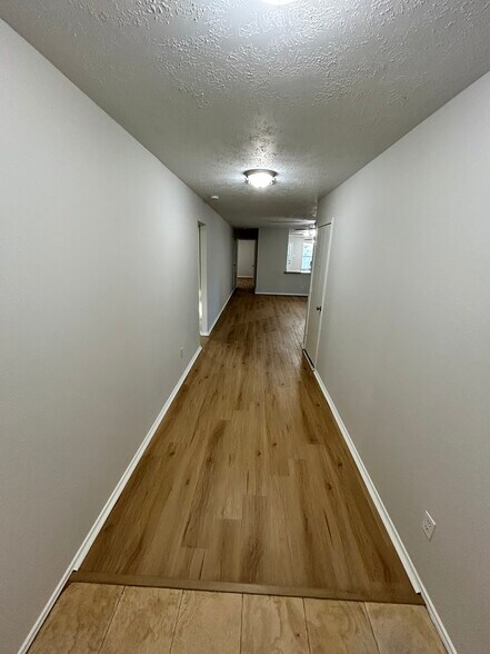 Front Door Entry - 16782 Fallen Timbers Dr