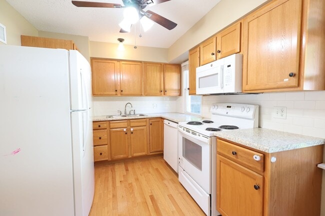 Building Photo - Charming Cape Cod Home in the Heart of Kirkwood!