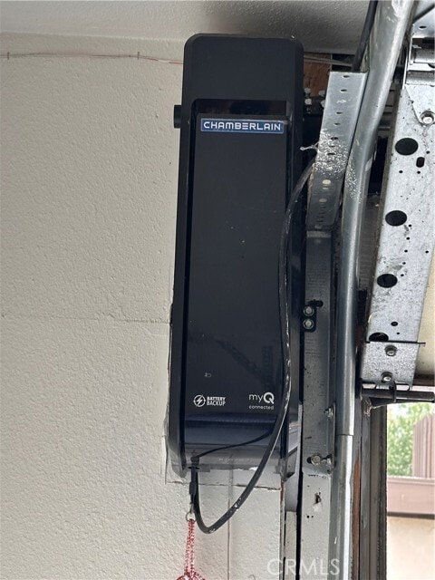 Building Photo - 1440 N Weeping Willow Ln