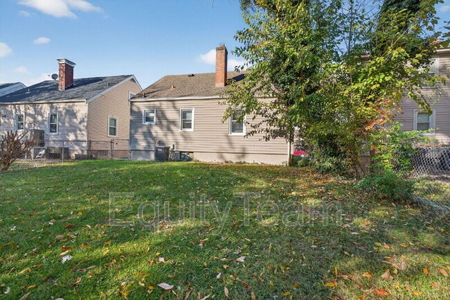 Building Photo - 7020 La Boiteaux Ave