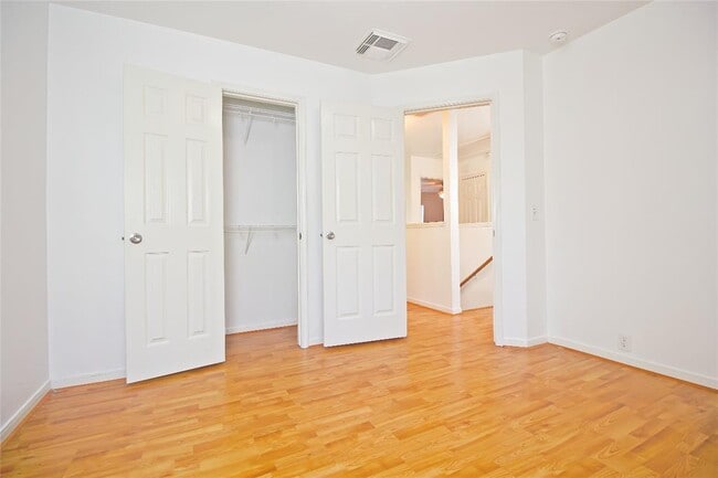 Building Photo - 17627 S Summit Canyon Dr