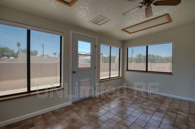 Building Photo - 2512 Cisco Dr S