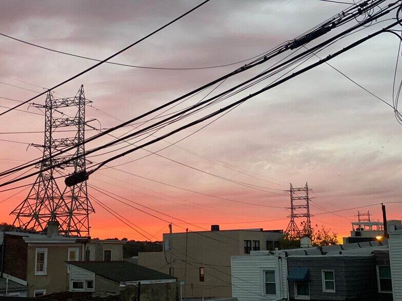 Sunset view from living room - 125 Markle St