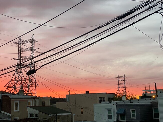 Sunset view from living room - 125 Markle St