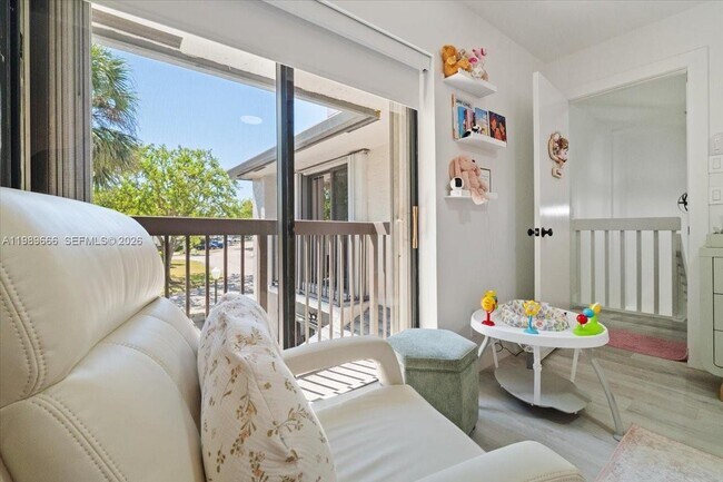 Building Photo - 3627 Cocoplum Cir