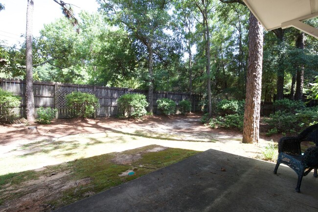 Building Photo - Condominium in Fairhope