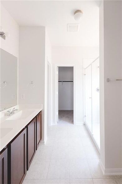 Building Photo - 245 Crystal Brook Dr