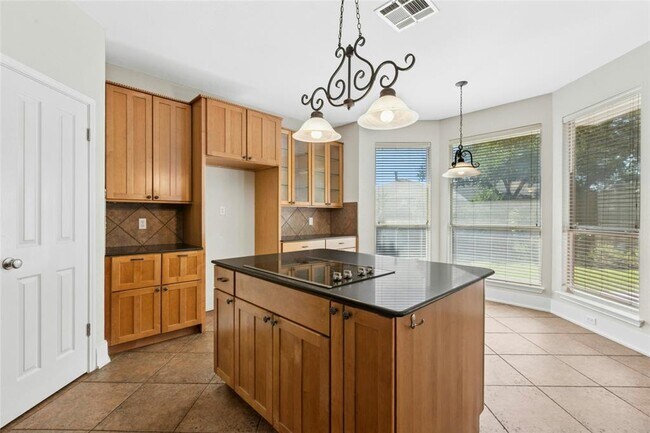 Building Photo - 6805 Breezy Pass