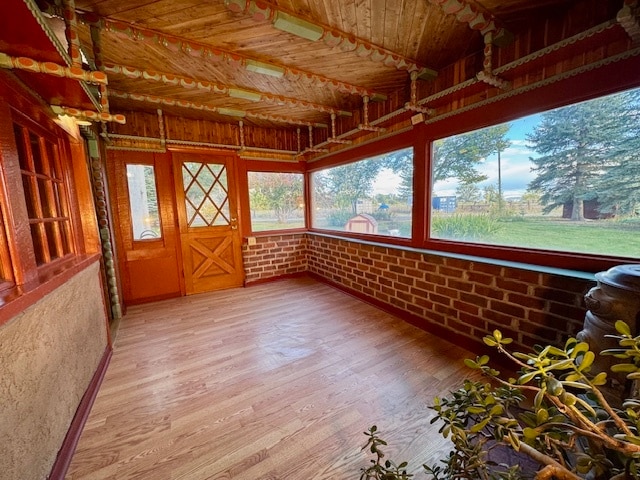 Building Photo - 8351 S River Rd