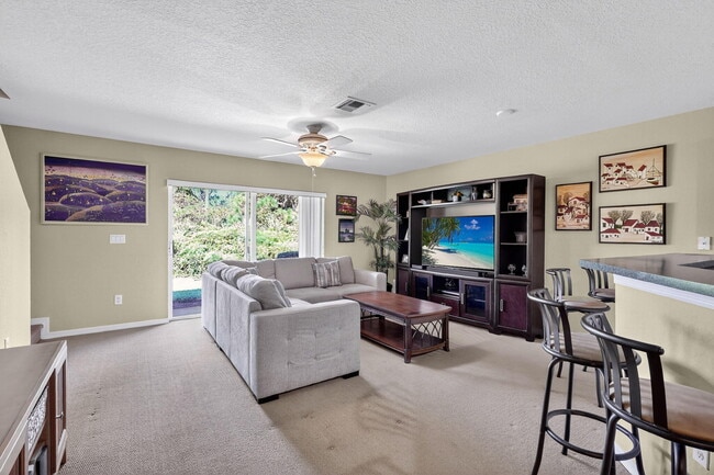 Building Photo - 2990 SE Lexington Lakes Dr